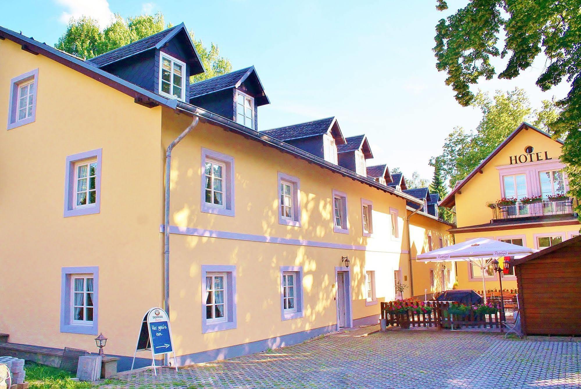 Hotel Alttolkewitzer Hof Дрезден Экстерьер фото